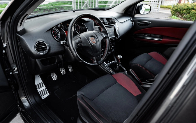 Fiat Bravo cena 17600 przebieg: 174000, rok produkcji 2009 z Radom małe 529